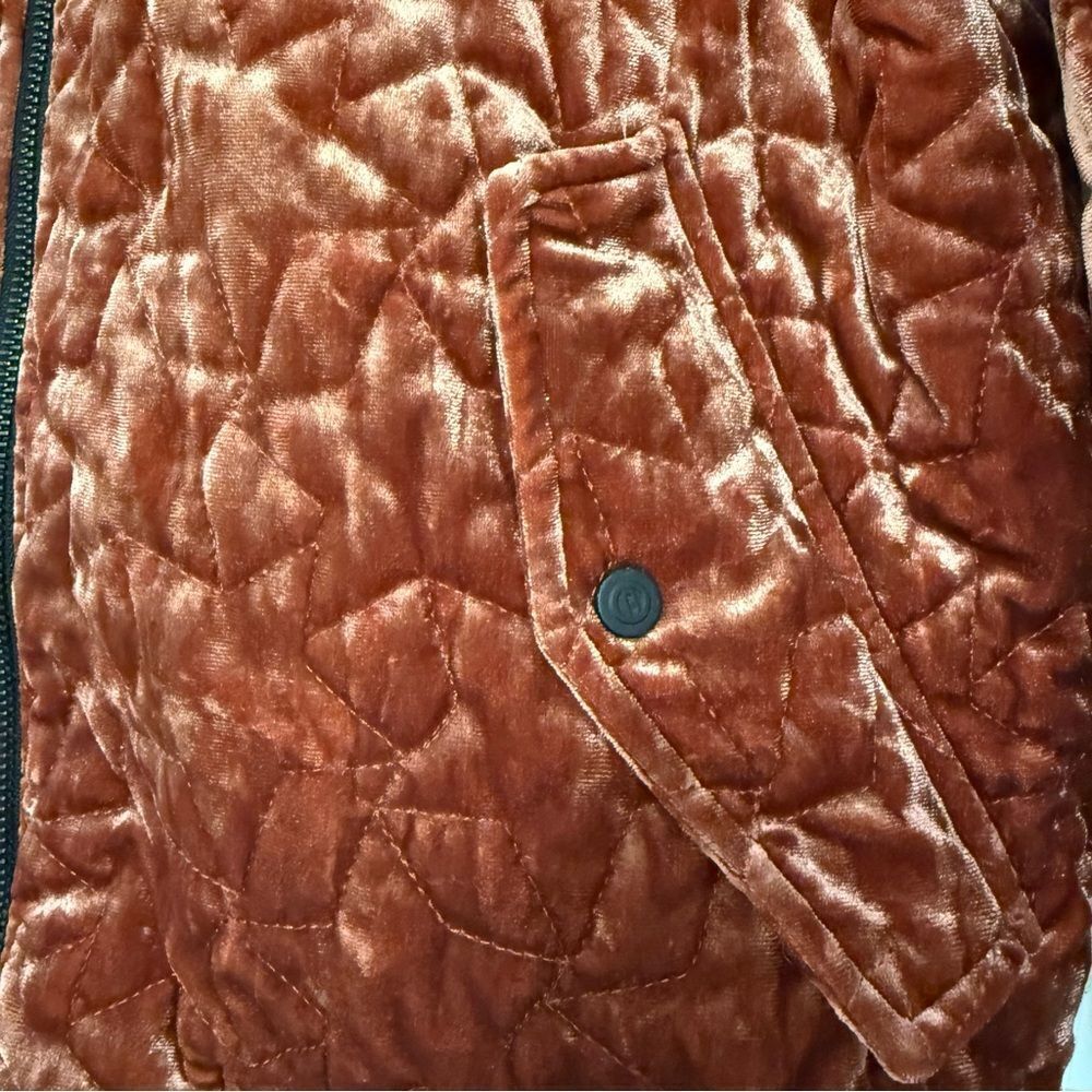 Bernardo Rust/Blk Quilted Velvet Bomber Jacket - Picture 4 of 11